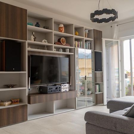 Appartamento Tutto Ristrutturato Terracina Exterior foto